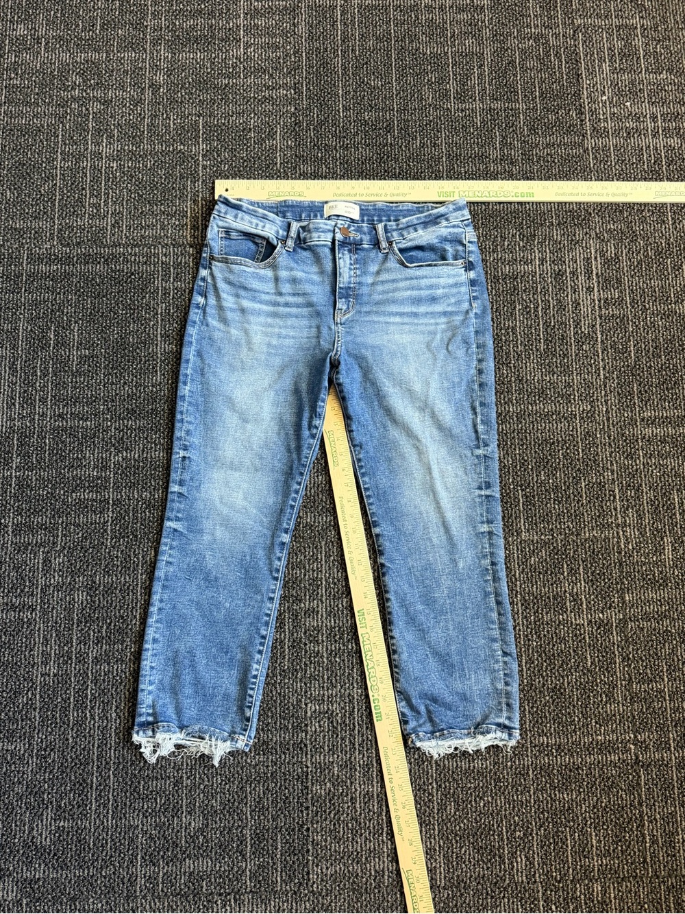 BKE Payton Bootcut Jeans Women’s Size 32 Light Wash Distressed Frayed Hem